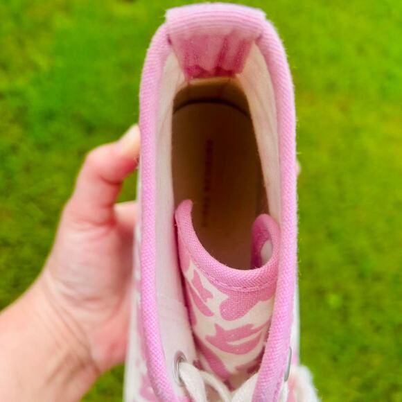 American Eagle Pink and white abstract floral high top sneakers cottagecore boho - Picture 6 of 7